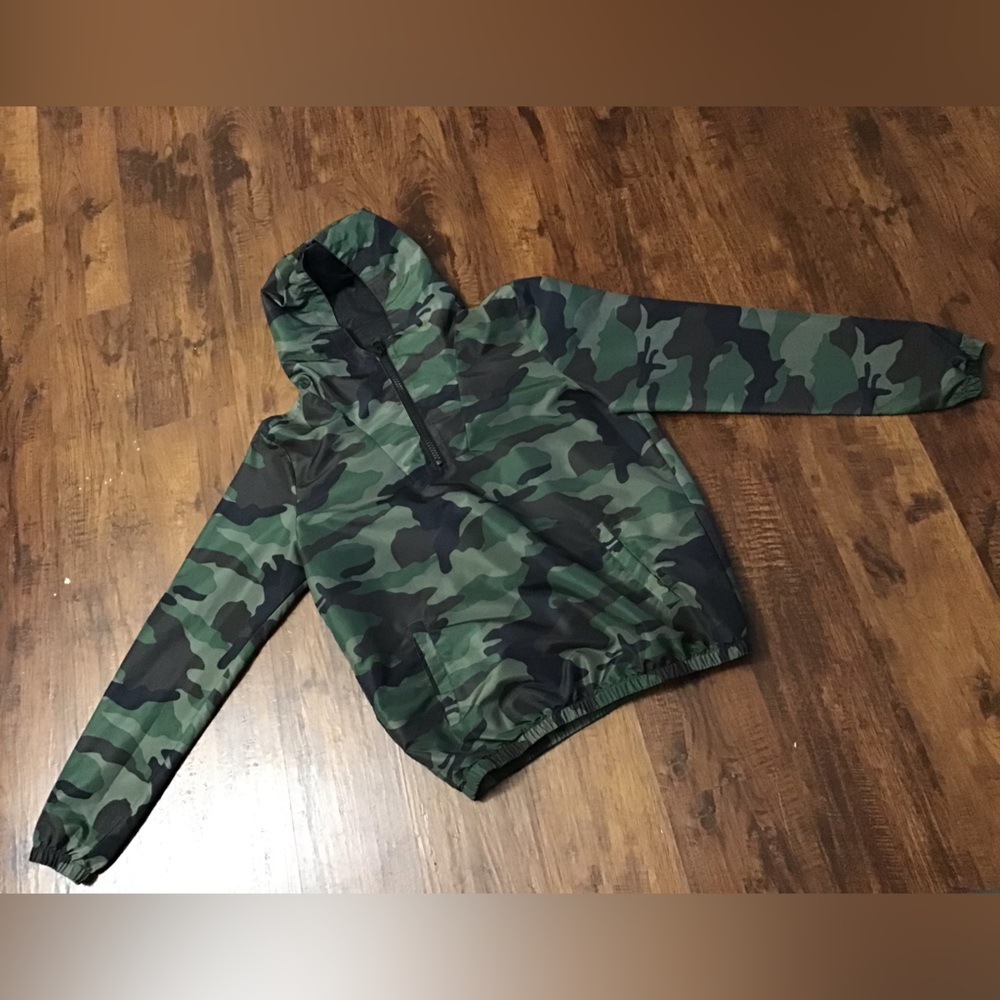 Forever 21 Camouflage Pullover Rainproof